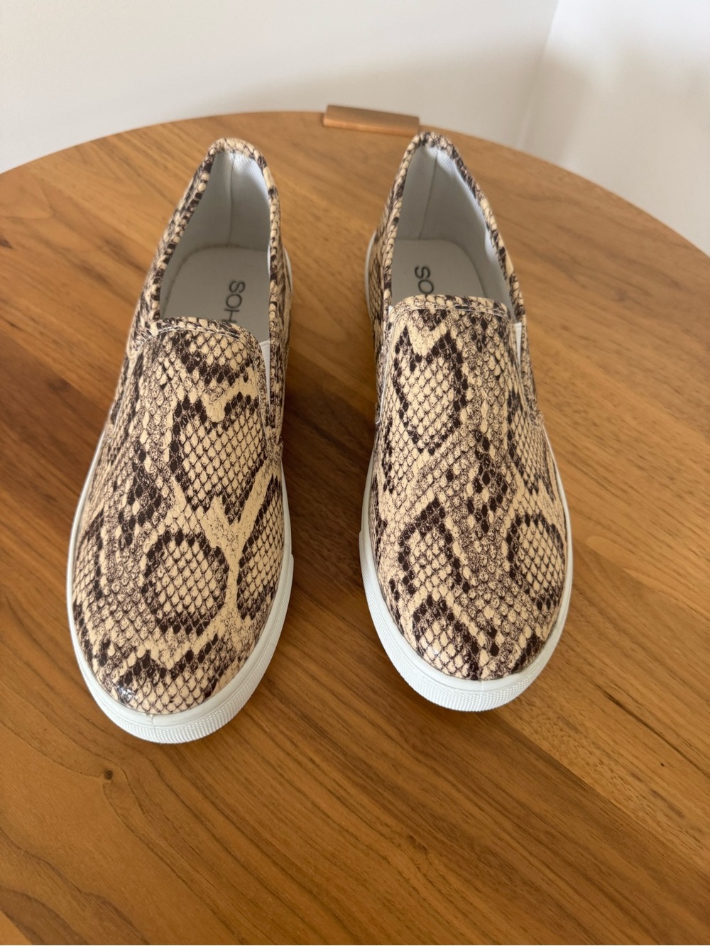Soho Girl Snake-Print Slip-Ons in Beige and Brown